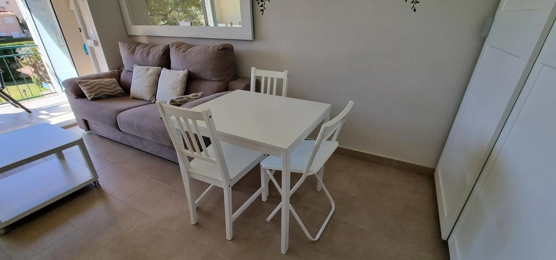 דירות ס'אגארו Vidabrava, Sagaro Garden Loft 0*,  ספרד