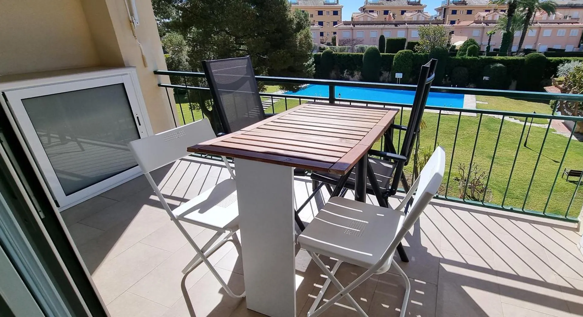 דירות ס'אגארו Vidabrava, Sagaro Garden Loft