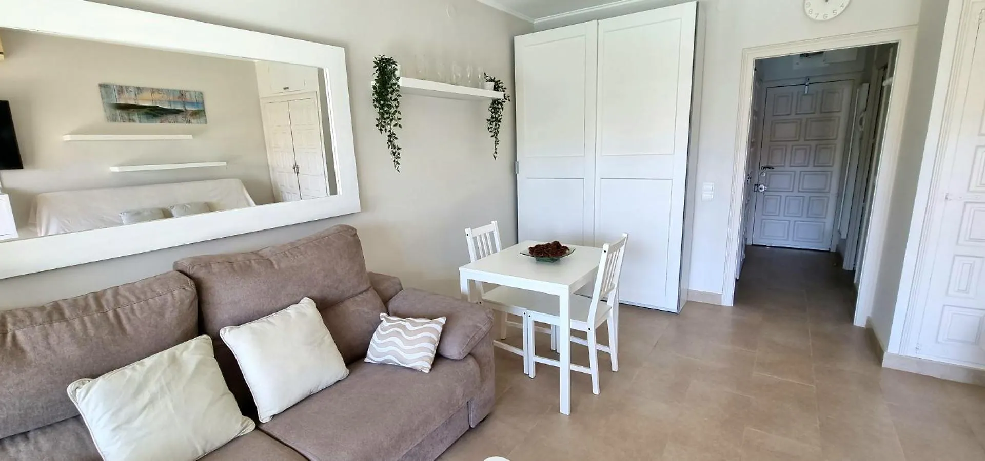 דירות ס'אגארו Vidabrava, Sagaro Garden Loft ספרד