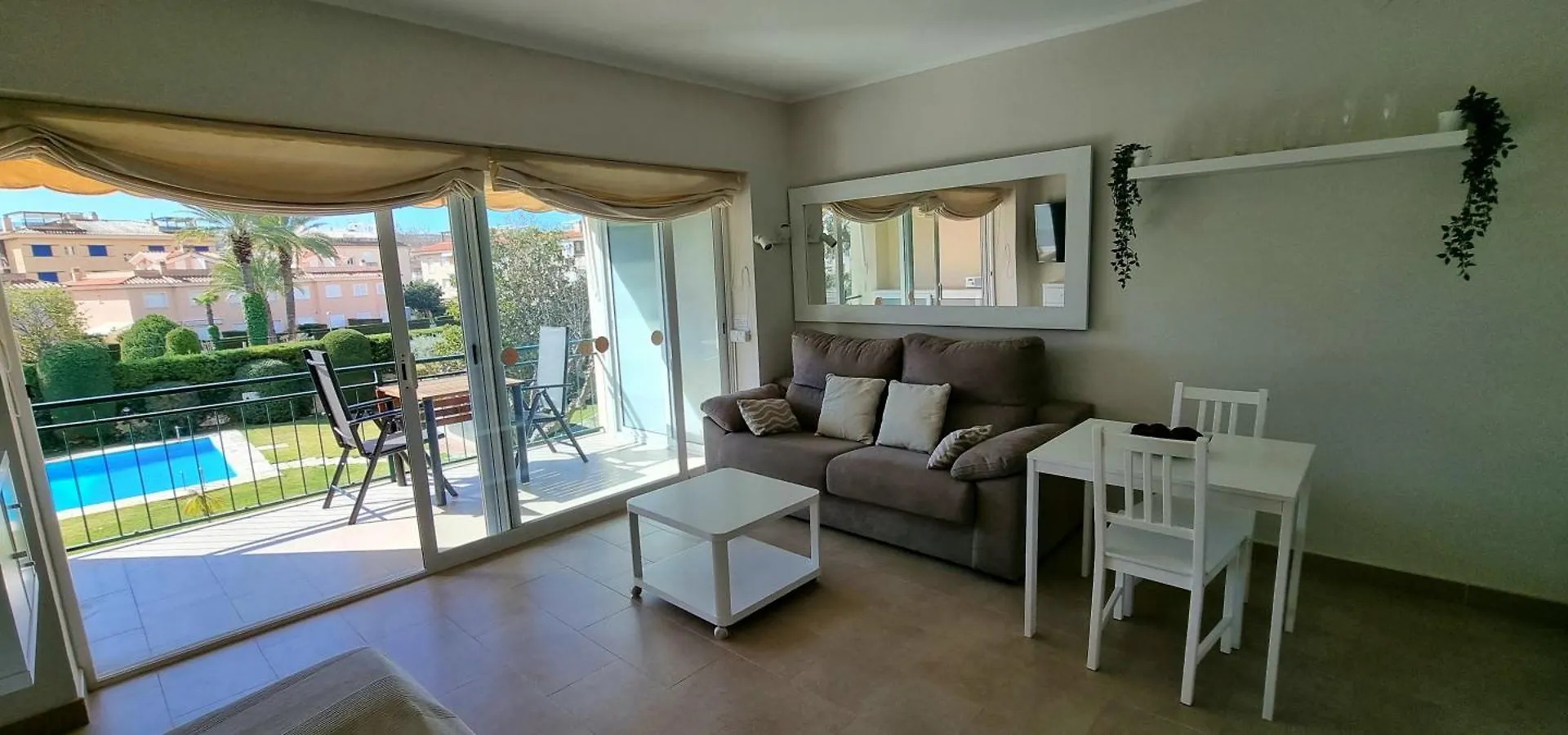 דירות ס'אגארו Vidabrava, Sagaro Garden Loft